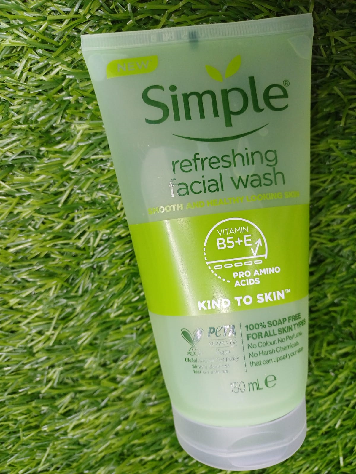 Simple Refreshing Facial Wash  30 ml Made in UK or Poland